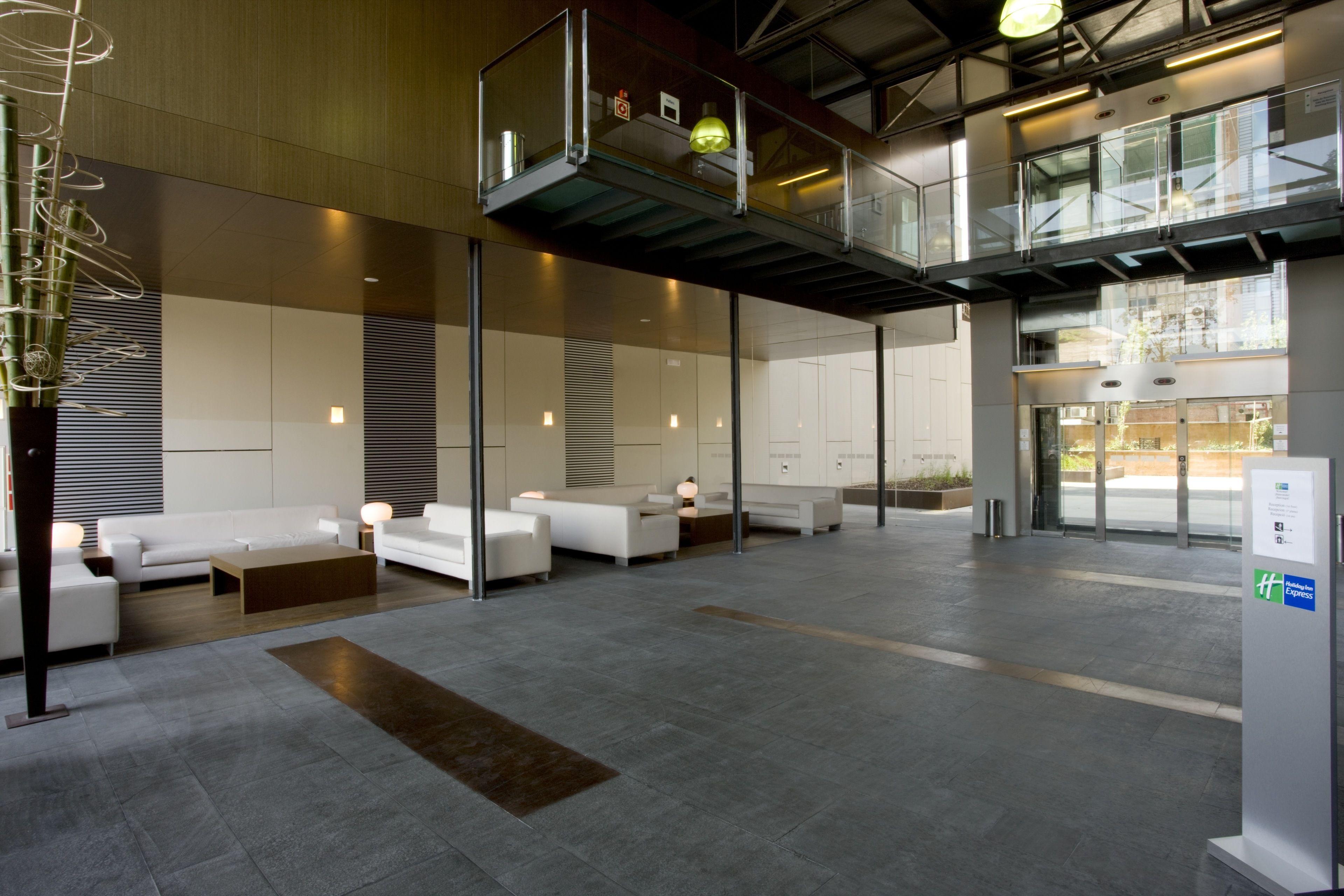 Holiday Inn Express Barcelona City 22@ By Ihg — Zdjęcia 1